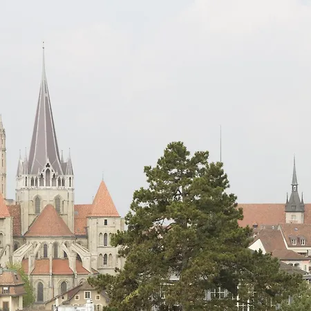 De L'ours Pensión Lausana