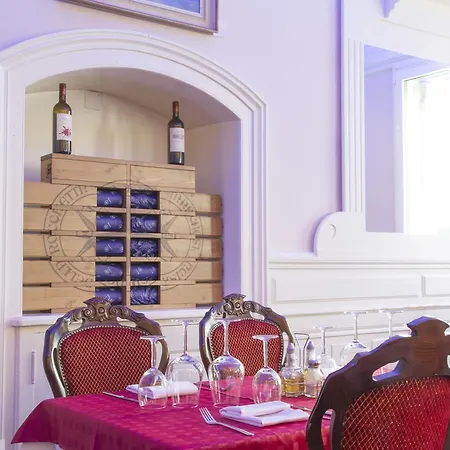 De L'ours 3* Lausana