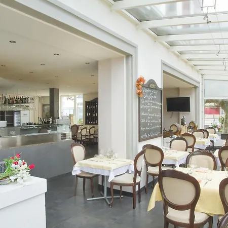 De L'ours 3* Lausana